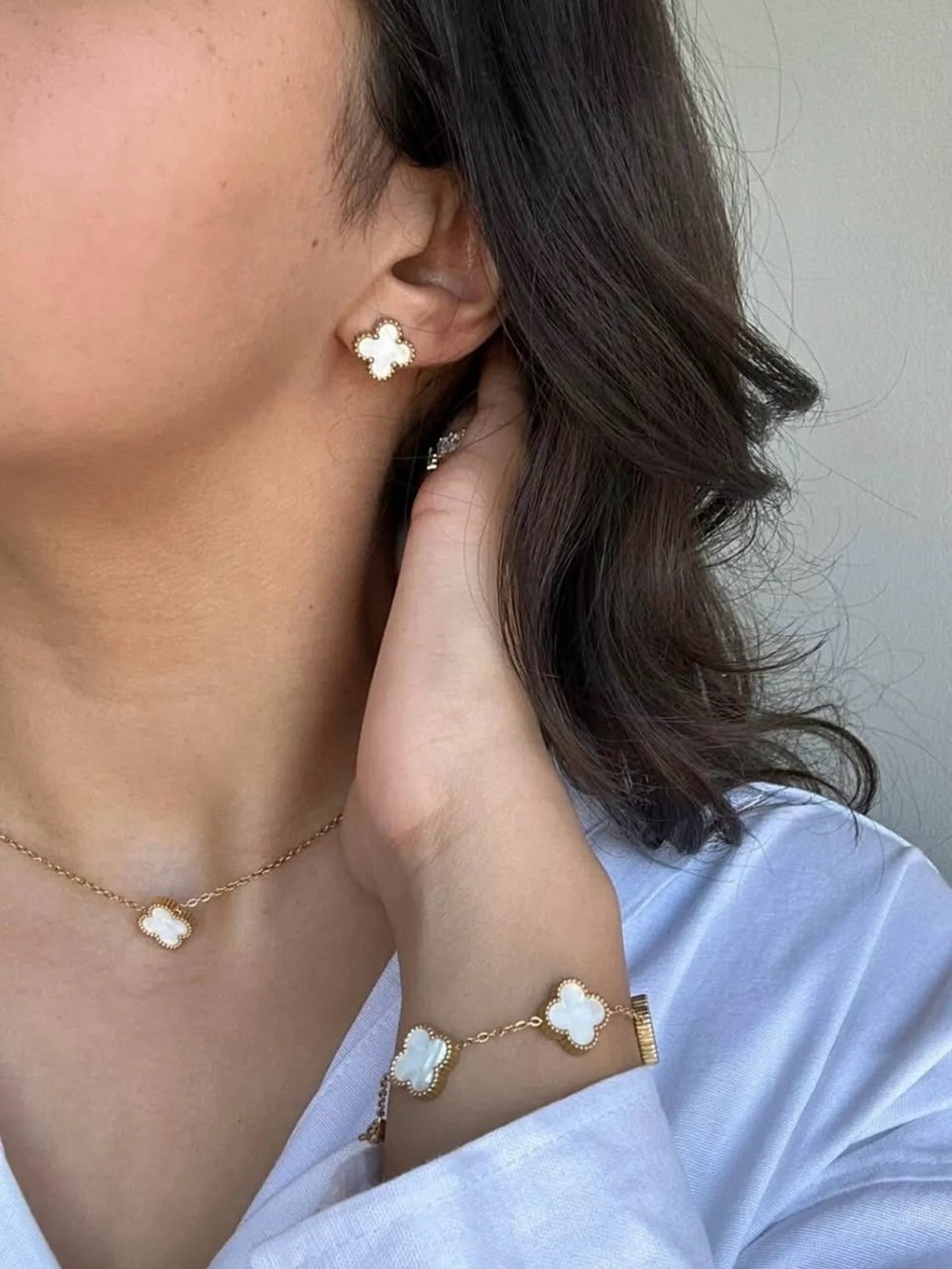 3 Piece Set - Mother-of-Pearl Clover Necklace, Bracelet & Stud Earrings